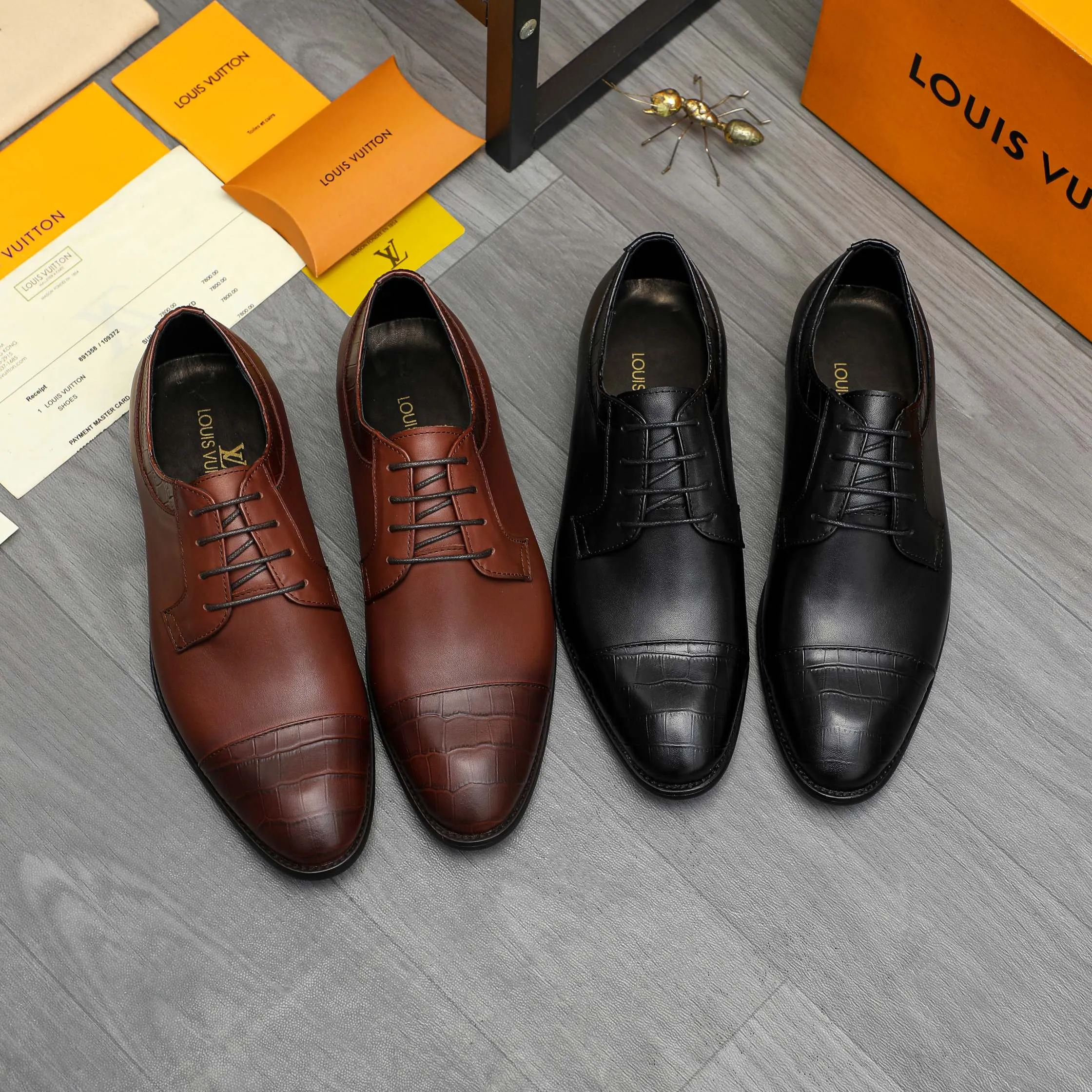 Men's shoes 💰p460 Product trademark: LV (Louis Vuitton) business lace-up leather shoes True size: 39-44 Product material: Selected high-quality cowhide stitched with stone pattern cowhide upper, cowhide lining, original rubber outsole